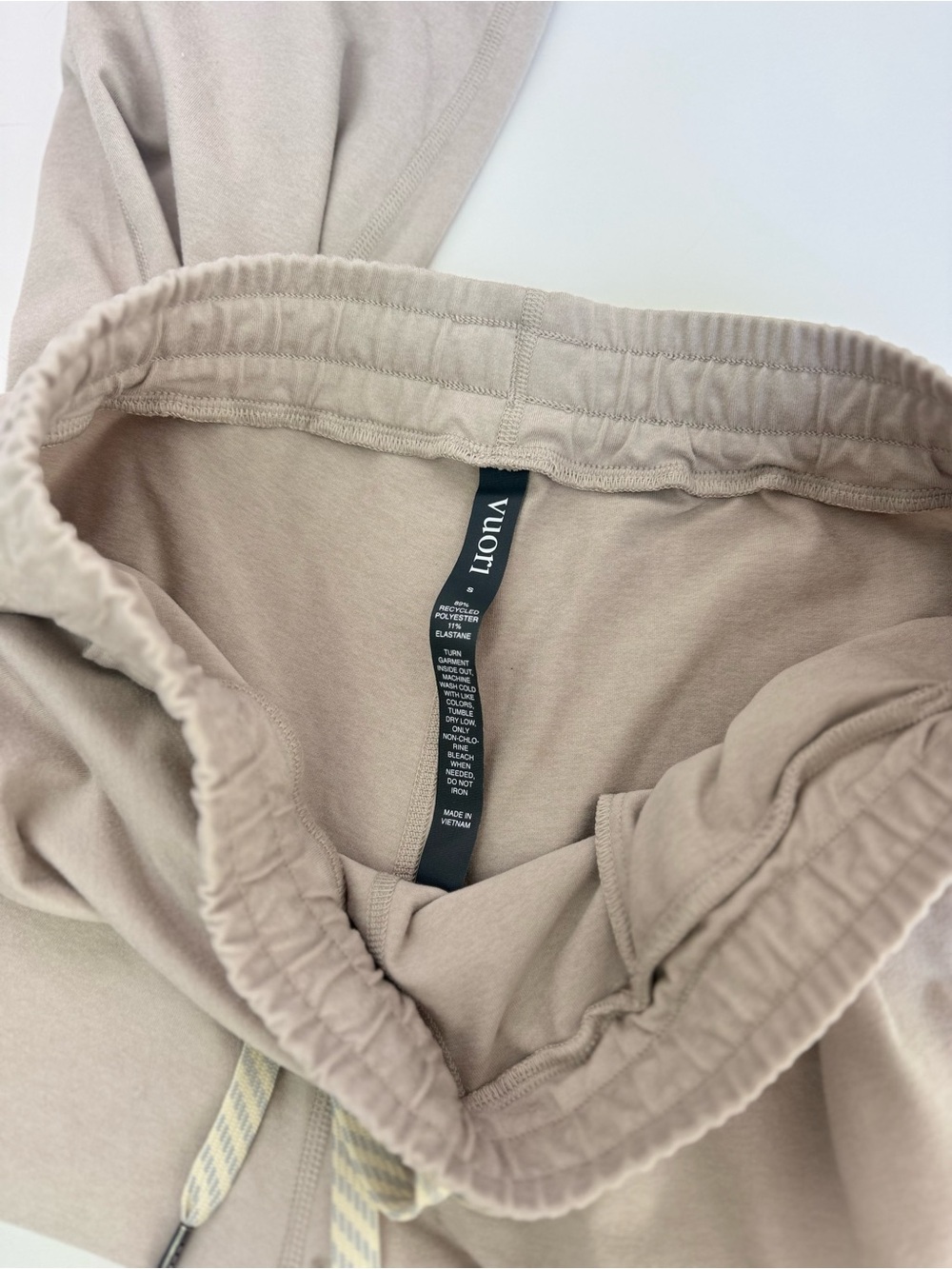 Vuori Women's Performance Jogger sz S - Picture 7 of 7